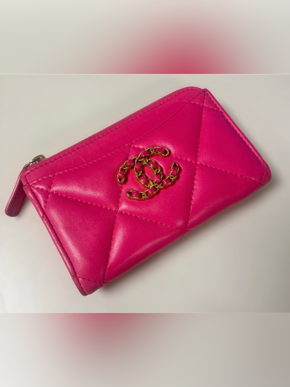 CHANEL Quilted Leather Wallet in Bright Pink with Gold CC Chain